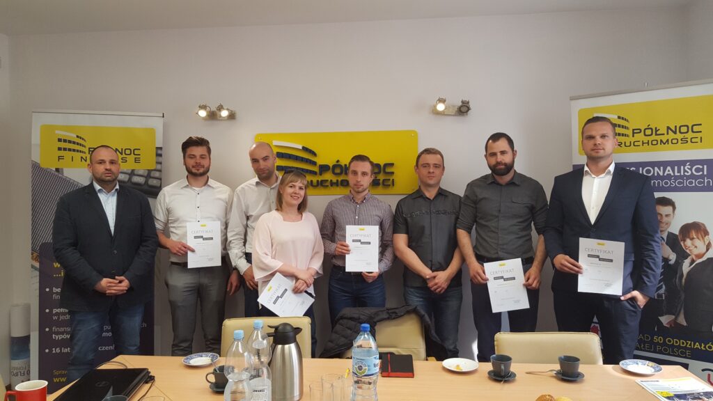 Nowi Doradcy ds.nieruchomości na kwietniowym szkoleniu "Na start"