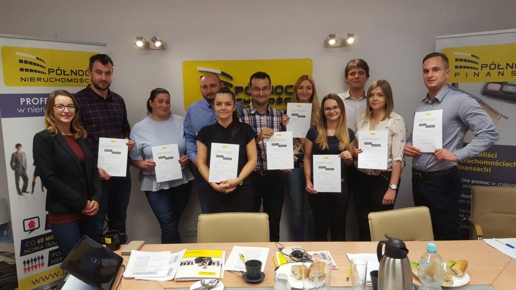 Nowi Franczyzobiorcy i Doradcy ds. nieruchomości na październikowym szkoleniu "Na start"