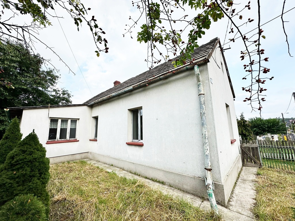 Dom – Żurada, ul. Wierzbie