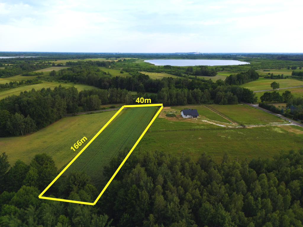 Działka – Czarny Las