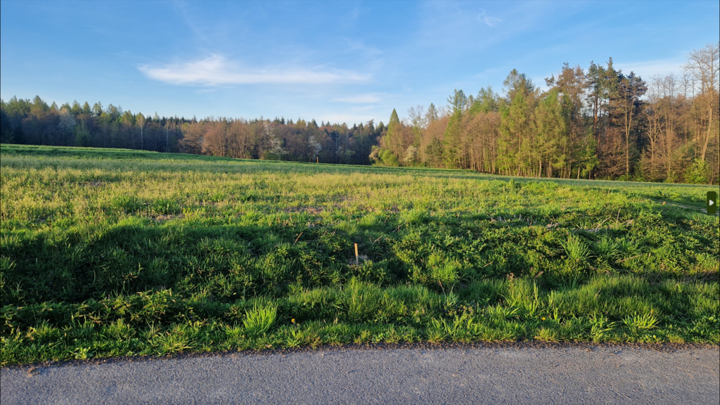 Działka – Łąkta Górna